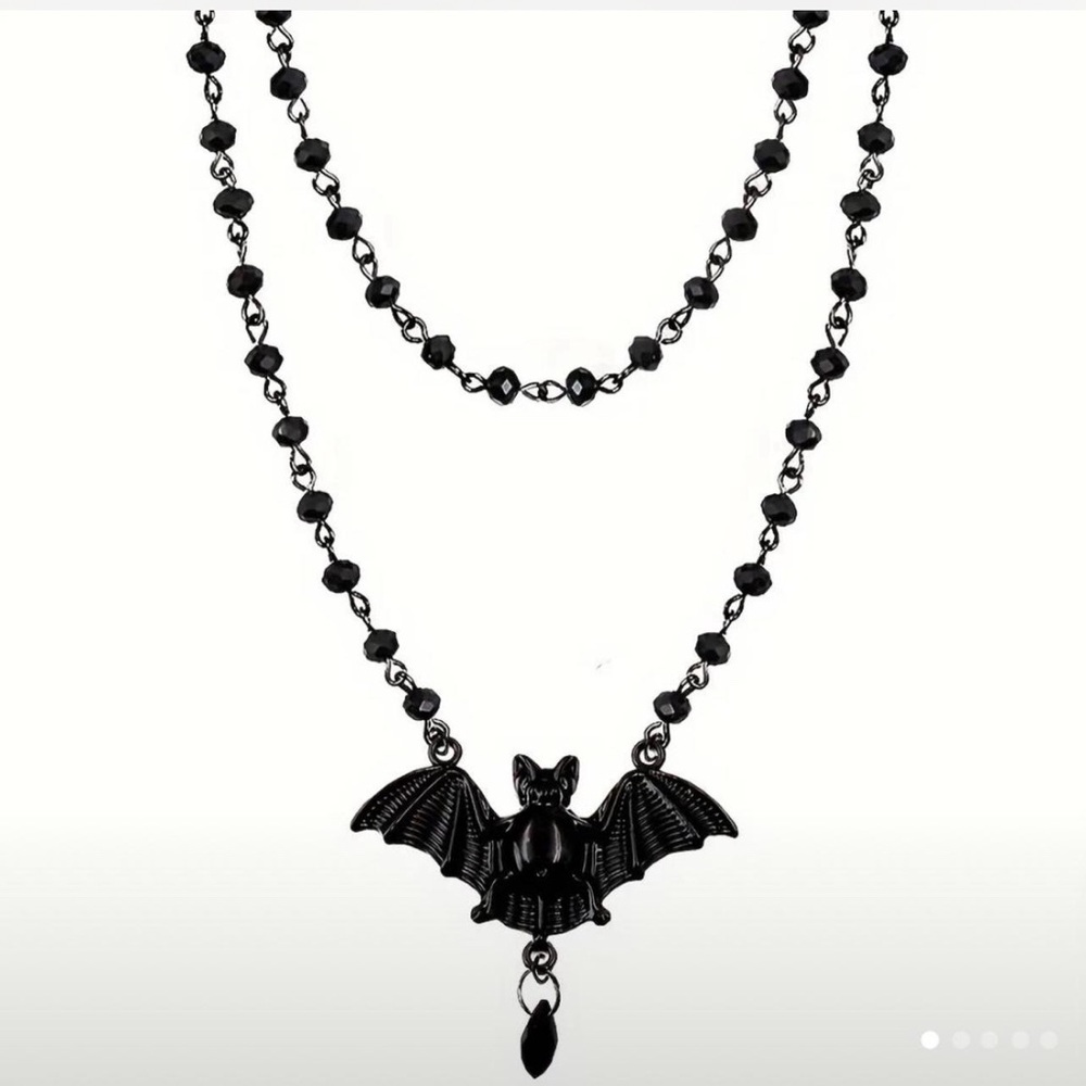 Black bat necklace with beaded details - gothic style #gothic #witchy #emo